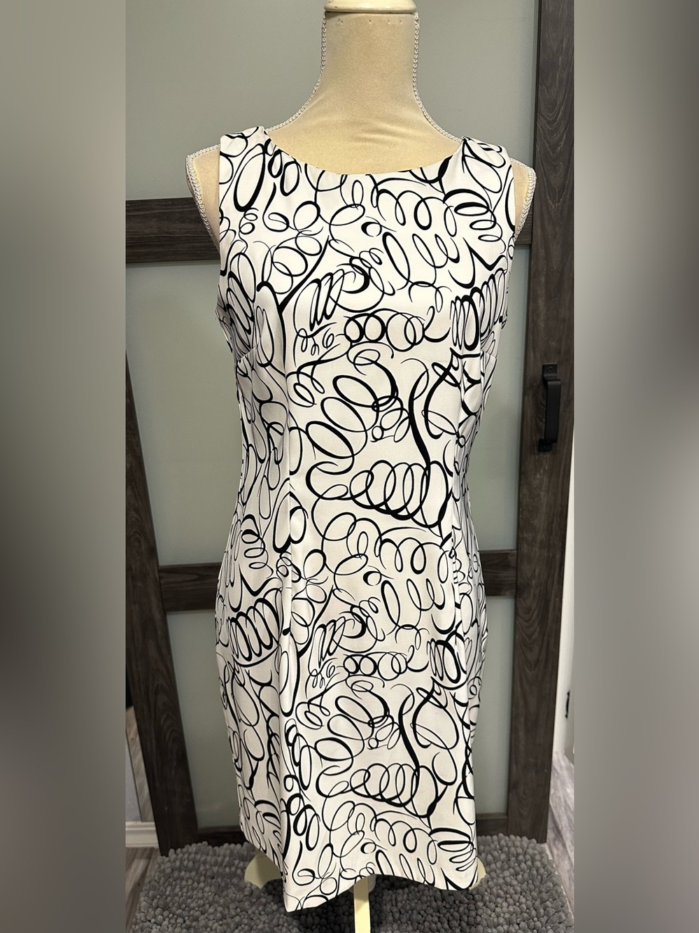 AB Studio Women's Black White Sleeveless Dress Size 10 Abstract Scribble Print